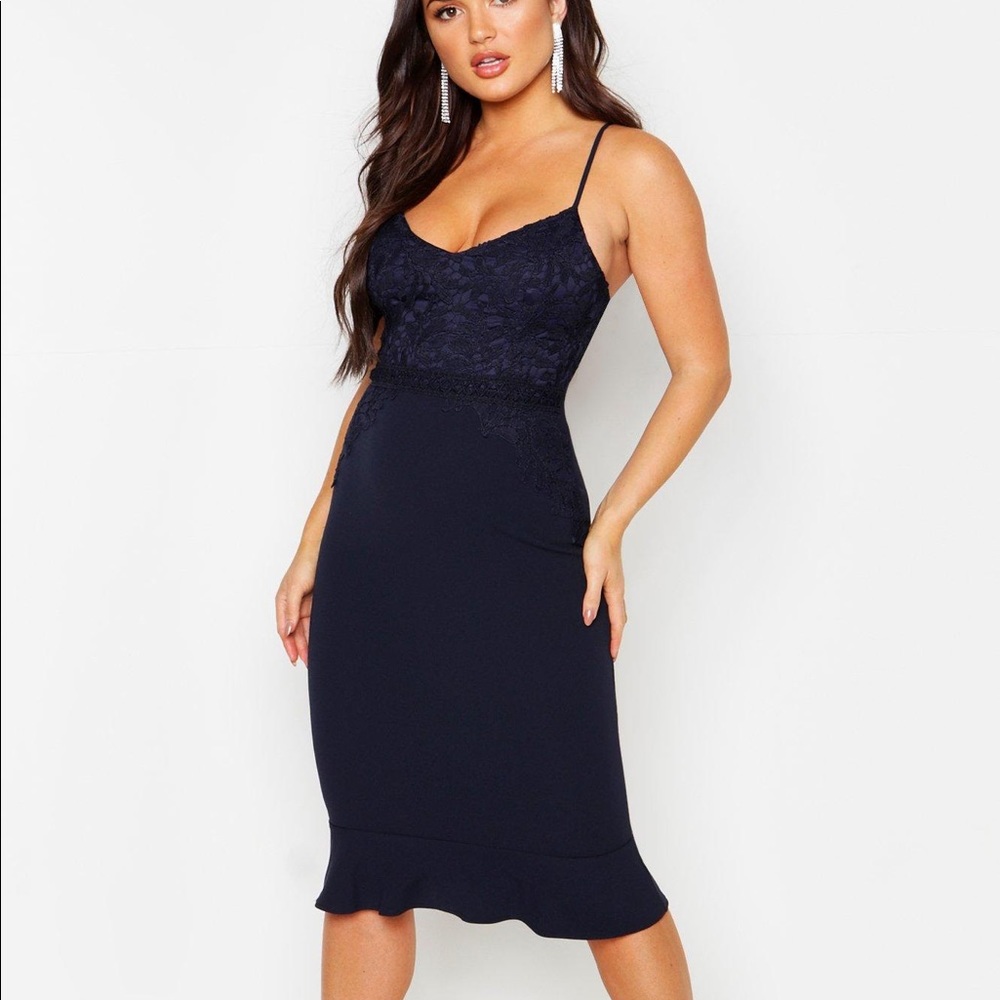 Ruffle Midi Dress !